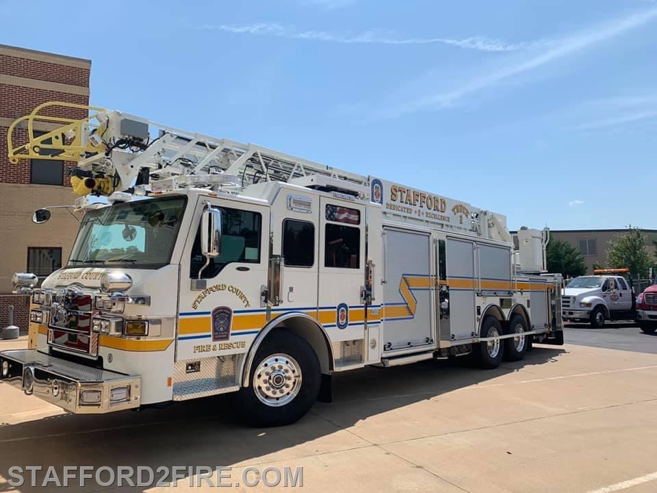 Truck 2. 2019 Pierce Velocity 105’
